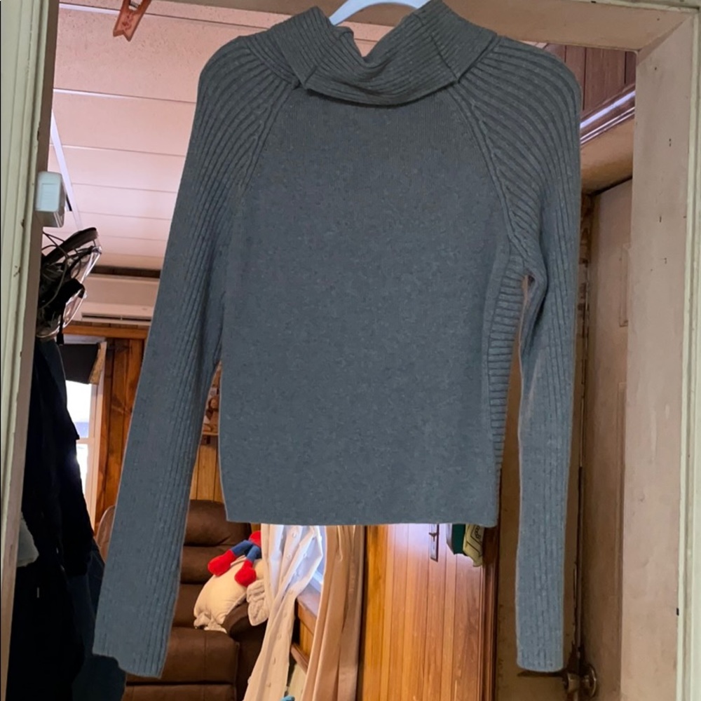 Q & A Sweater XL